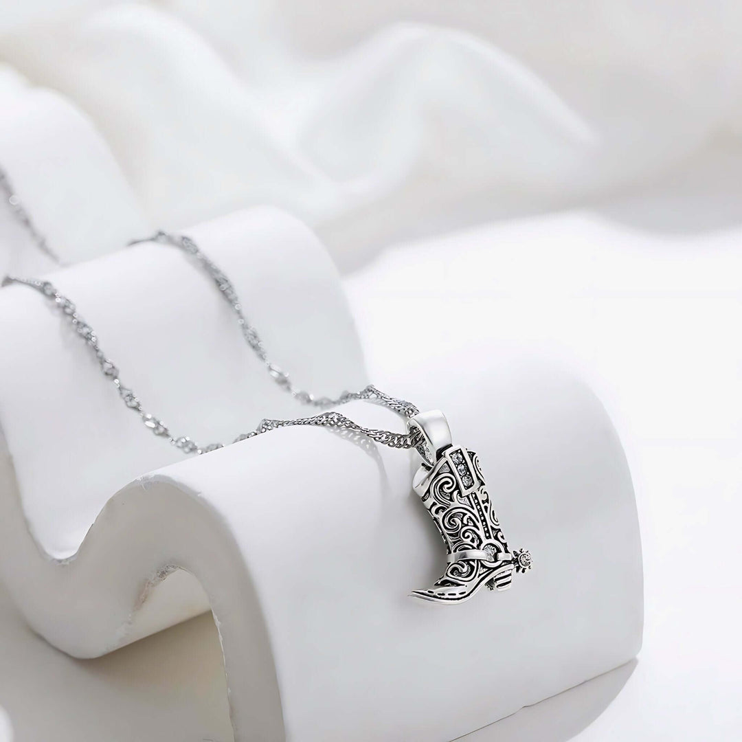 Cowgirl Charm Necklace - Molvana