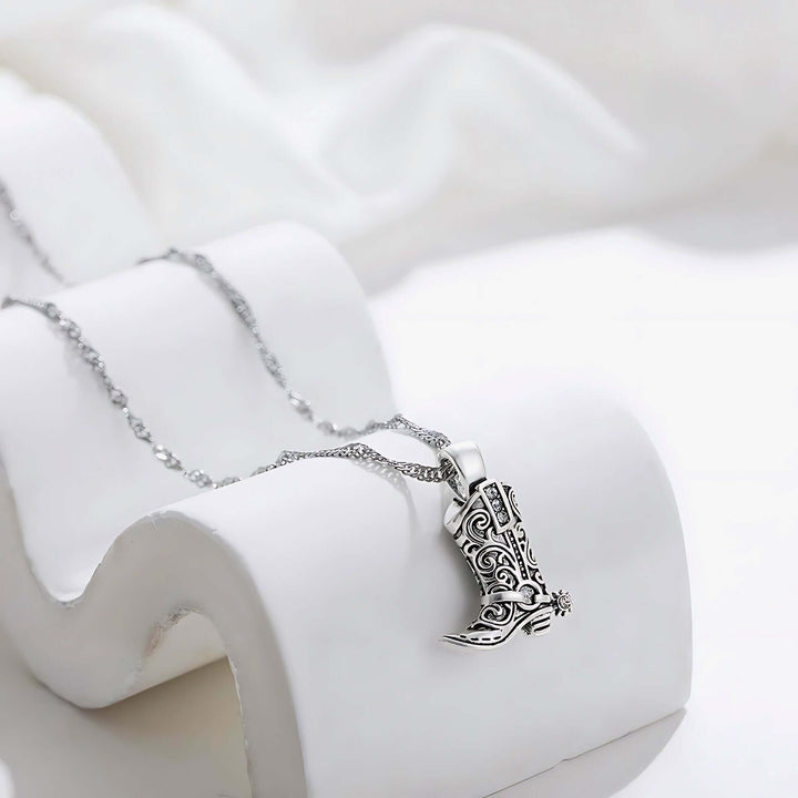 Cowgirl Charm Necklace - Molvana