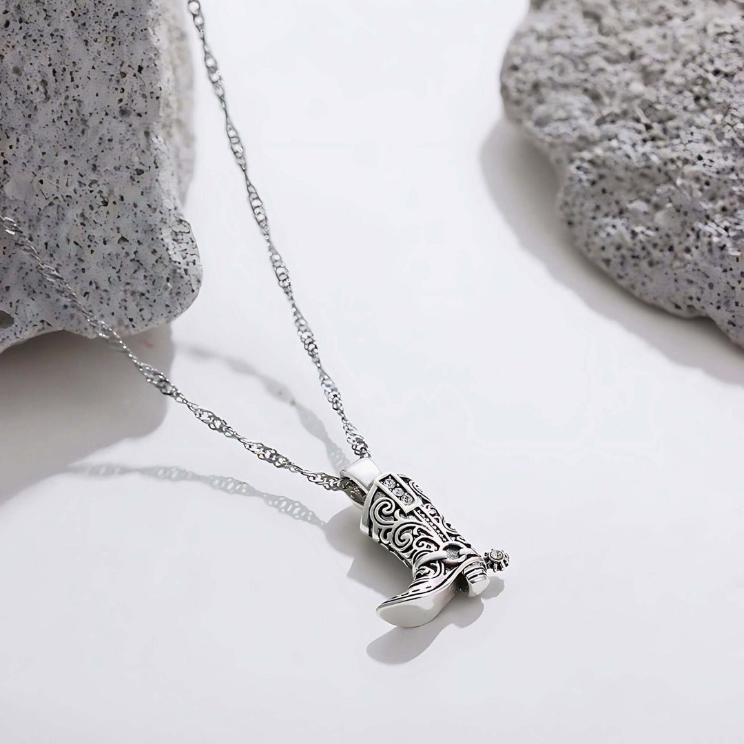 Cowgirl Charm Necklace - Molvana