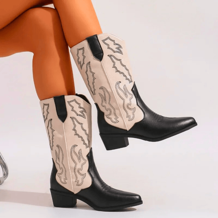 Molvana - Liora Pointed Leather Boots - 14:193;200000124:200000334