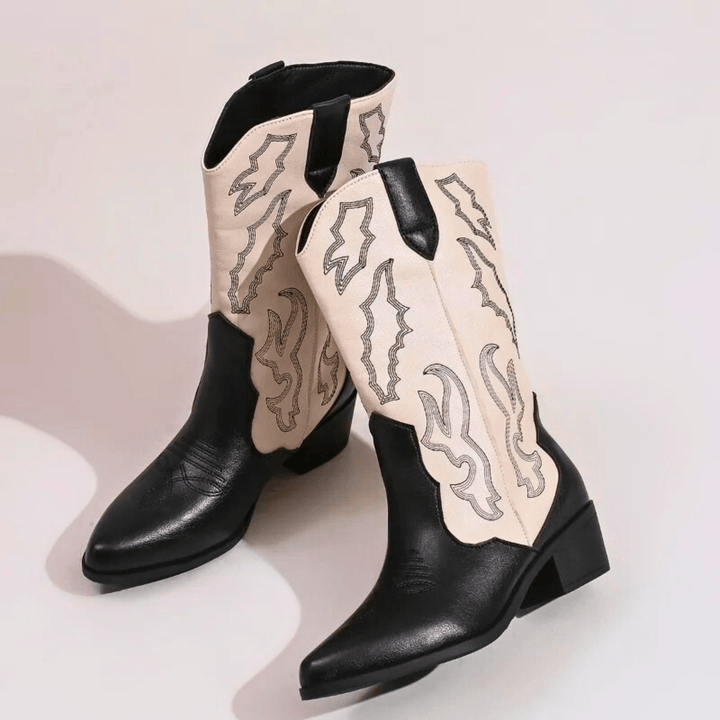 Molvana - Liora Pointed Leather Boots - 14:193;200000124:200000334