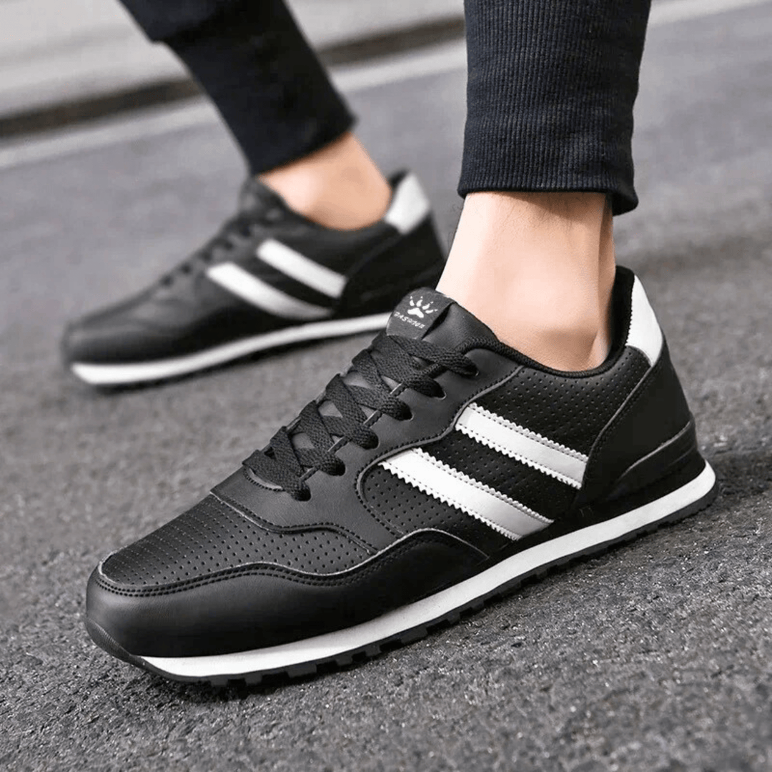 Nortvale - AeroStride Performance Sneakers - 14:193#Black;200000124:200000364