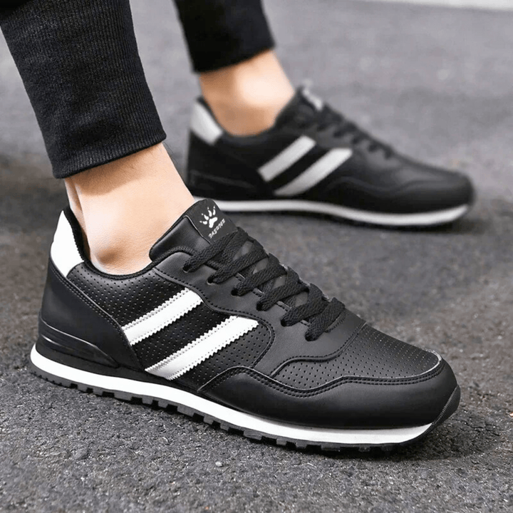 Nortvale - AeroStride Performance Sneakers - 14:193#Black;200000124:200000364