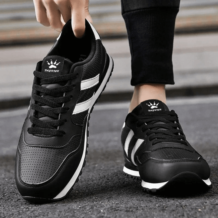 Nortvale - AeroStride Performance Sneakers - 14:193#Black;200000124:200000364