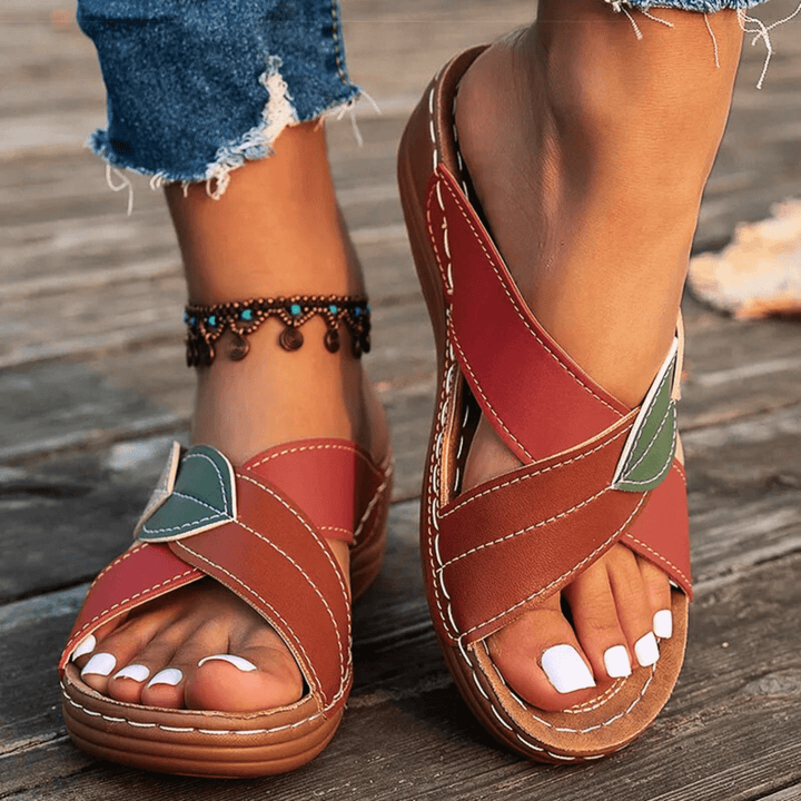 Nortvale - Retro Leather Wedge Sandals - 14:10#Red;200000124:200000334