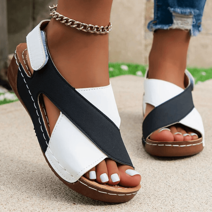 Nortvale - Two - Toned Leather Sandals - 14:193#Black;200000124:200000334